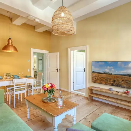 Jutta Apartment